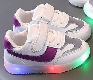 Children's bright shoes Spring and Autumn New 1-3-6 years old sports shoes with light shoes logo atmosphere light shoes casual shoes