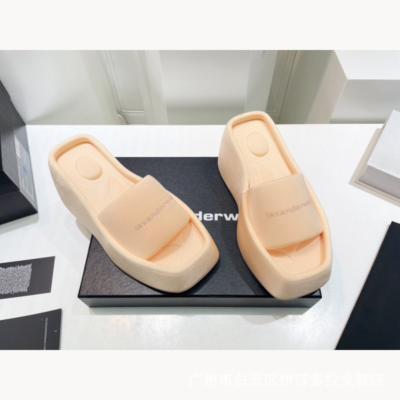 Platform square toe slippers female summer New muffin bottom shit feeling height increasing wedge European and American leisure sandals