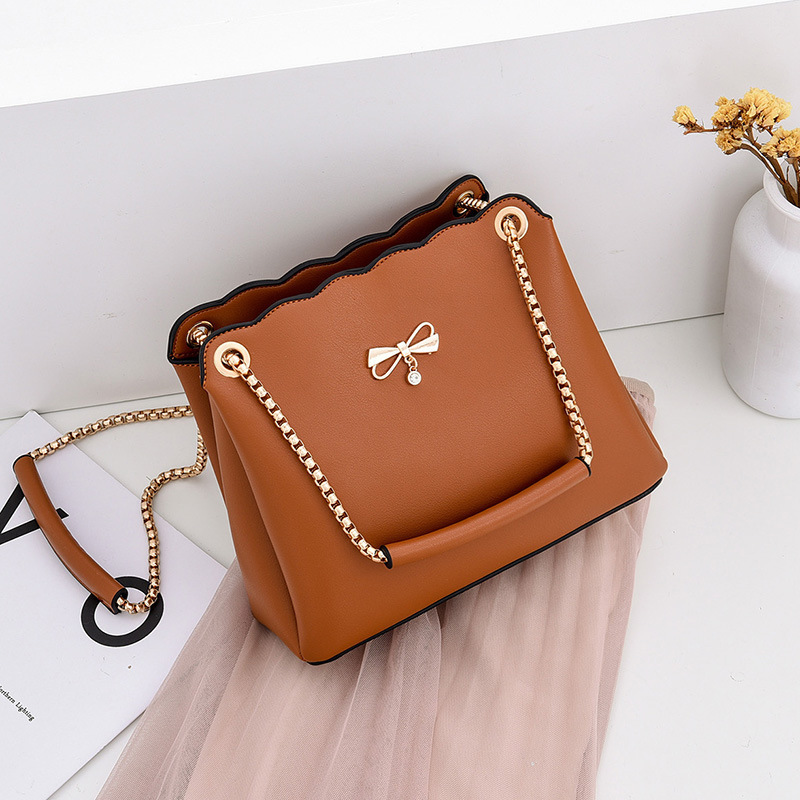Cross-border Women's bag new large capacity shoulder bag fashion fashion simple and all-matching crossbody bag PU Lady's bags