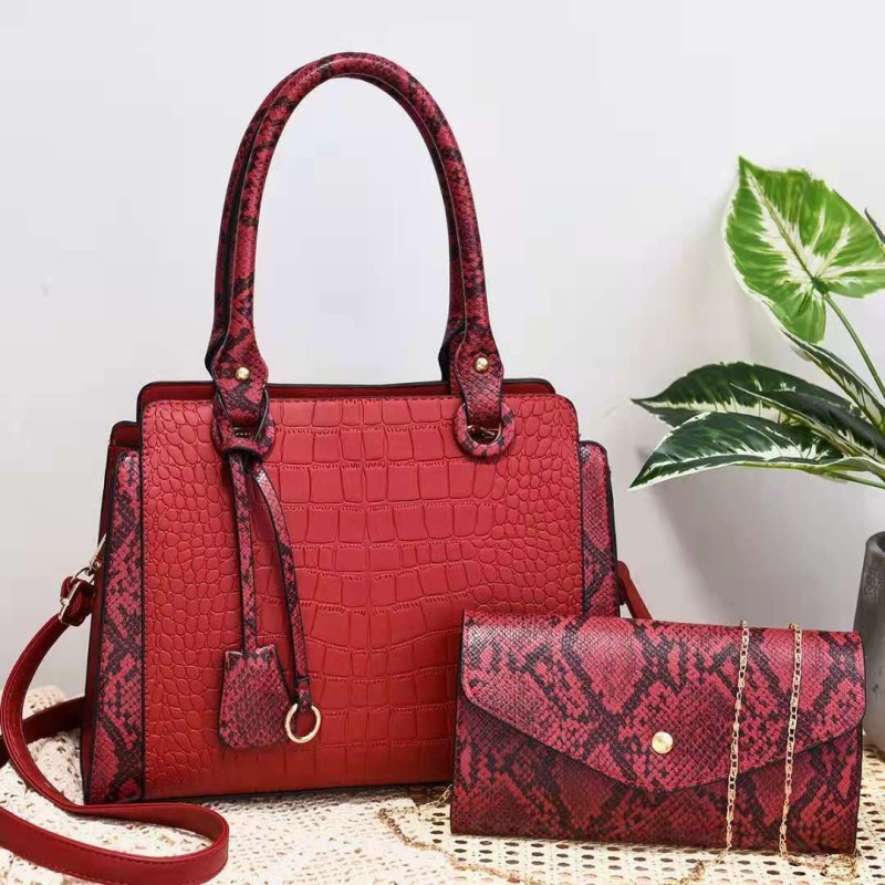 Wholesale snakeskin pattern new mother bag lady bag for the middle-aged elegant handbag bag shoulder messenger bag manufacturer
