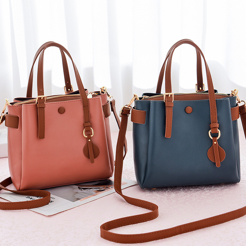 Foreign trade wholesale handbag female new women's chic bag shoulder crossbody lady bag for the middle-aged mother Style Tote