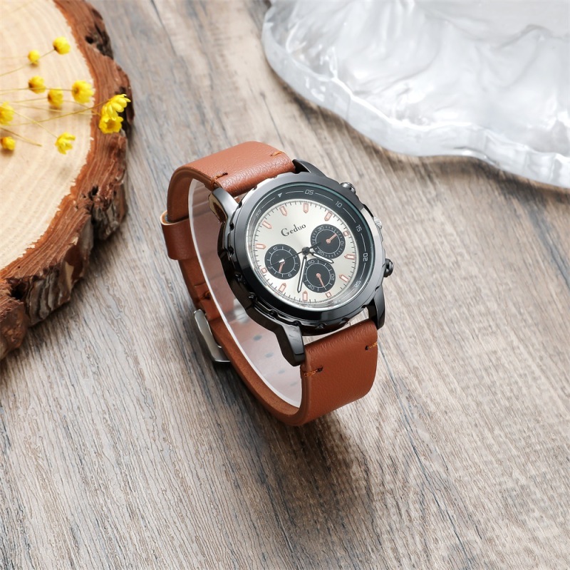 Men's Watch Factory Direct sales handsome fashion fake Three-eye quartz watch set all-match crown beaded pair