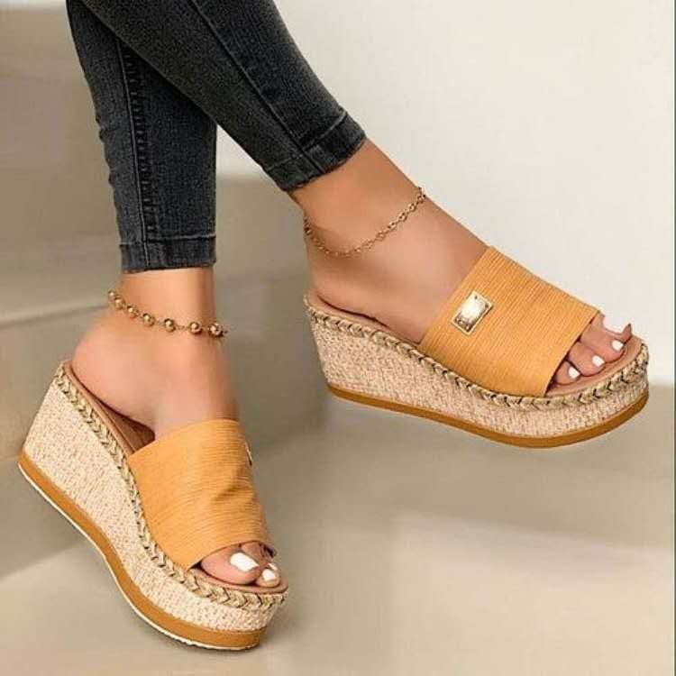 FS105 Wish Foreign Trade Large Size Cross border New Simple Slope Heel Slippers Women's Thick Sole Matsutake Slippers