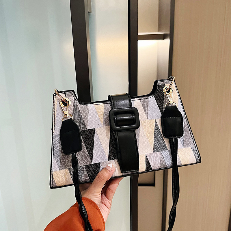 N049 New Popular Contrast Color Small Bag Women's Autumn Leisure Texture Crossbody Bag with Western Design One Shoulder Small Square Bag