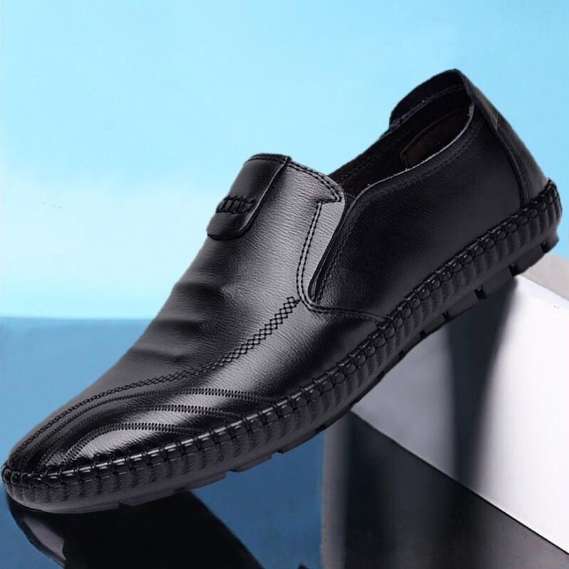 New leather shoes male spring new men's shoes British business men's casual leather shoes working Gommino male