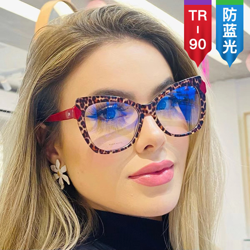 New TR HD anti-blue ray glasses European and American personalized contrast color trend glasses frame retro cat eye plain glasses for bare face