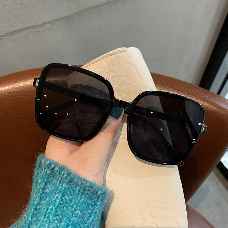 New Korean style square sun glasses female trend simple sunglasses Beautiful transparent color Mitin glasses