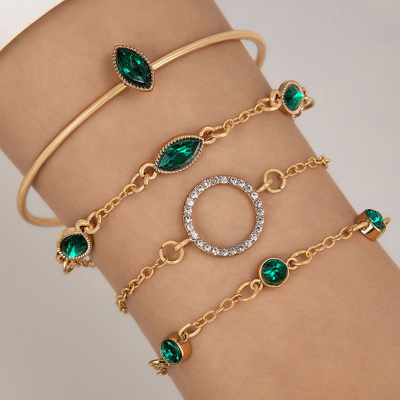 European and American new simple metal imitation emerald diamond bracelet full Diamond Square Diamond Love bracelet fashion four-piece set for women