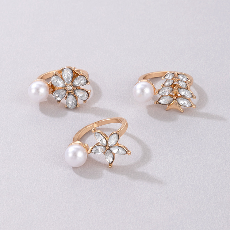 Amazon foreign trade new flower rhinestone-embedded open ring set geometric irregular pearl three-piece ring set