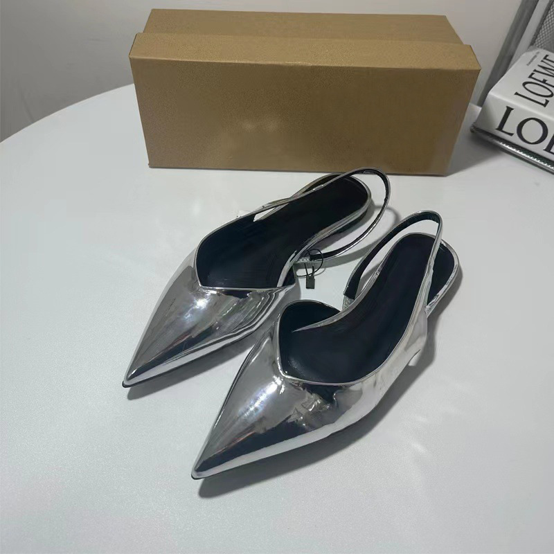 Z shoes 2023 Summer new style silver pointed flat shoes women's outer wear fashionable all-match back strap closed toe sandals