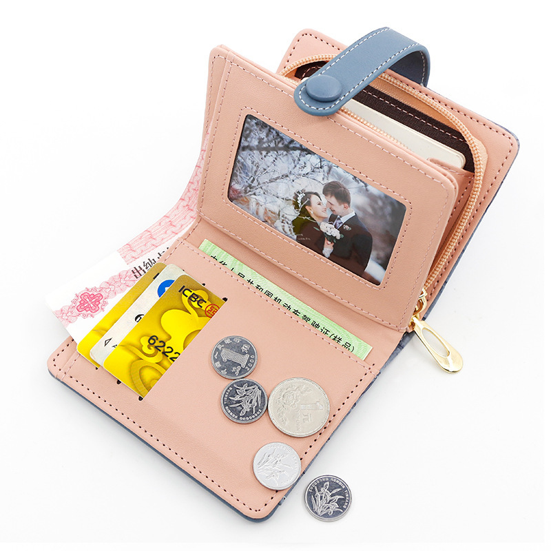 European and American crocodile pattern women's wallet short vintage buckle large capacity multi-card-slot coin purse document package female wallet