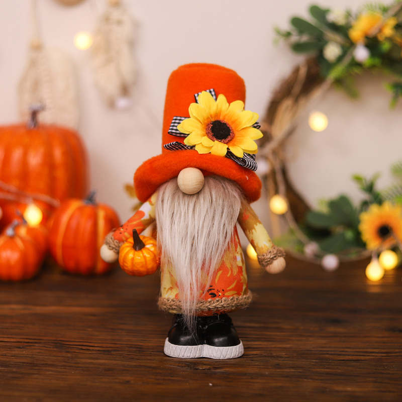 Cross-border new arrival harvest season Maple Leaf couple doll decoration Thanksgiving Forest man holding pumpkin doll factory wholesale