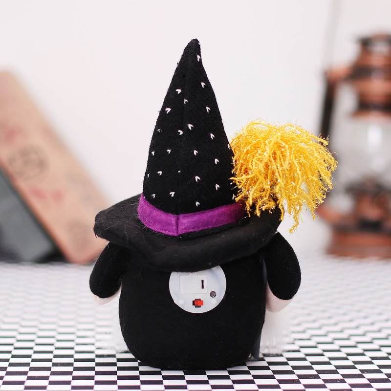 new Halloween venue layout props Luminous Ground essence faceless doll flag-raising doll couple doll