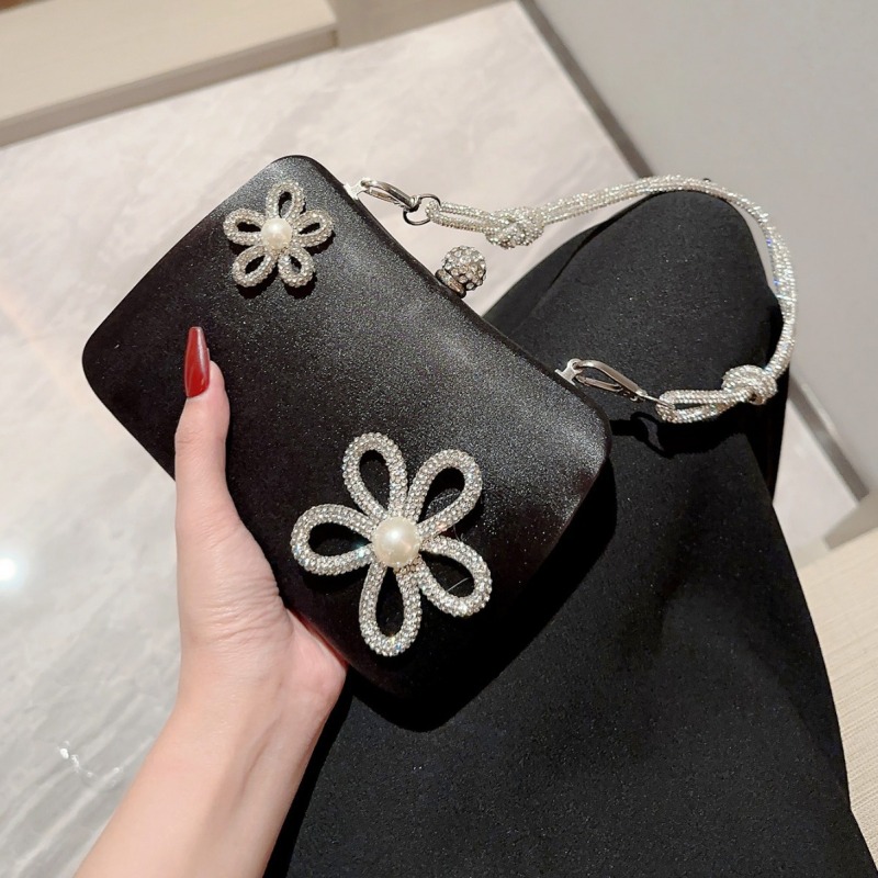 Cross-border in stock SUNFLOWER rhinestone shiny flower dinner handbag solid color lady temperament square bag crossbody bag