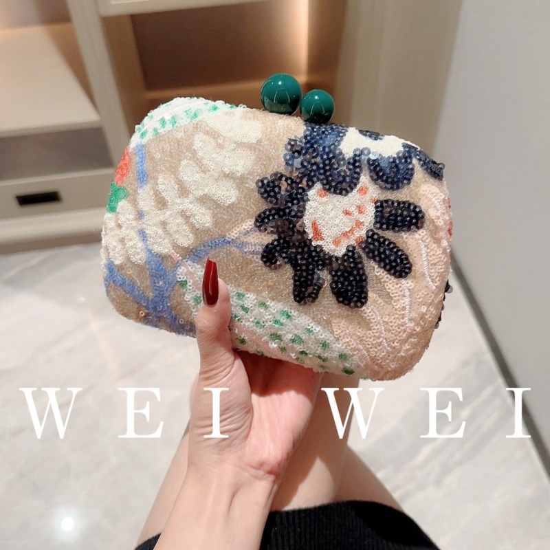 New Year's embroidered sequined evening bag banquet bag women's retro cheongsam bag small square bag evening bag