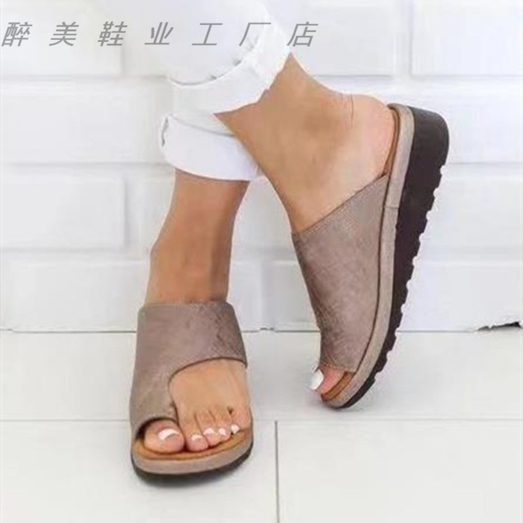 AliExpress cross-border supply plus size women's shoes wish popular slippers women's foreign trade toe covering sandals women's in stock