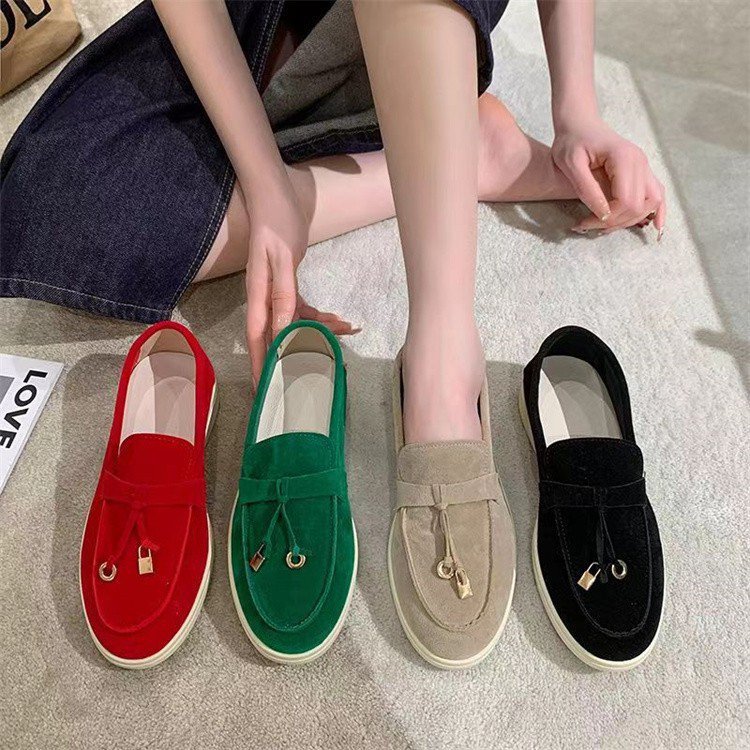 European and American Foreign trade suede flat plus size low-top shoes women's soft bottom lightweight solid color slip-on board shoes wish independent station
