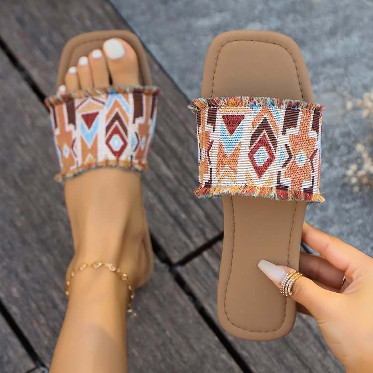 European and American Foreign trade plus size square toe flat bottom slippers women's cross-border outdoor wear national style retro cloth sandals