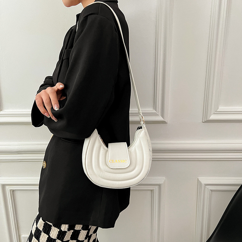 Retro textured small handbags women's new simple solid color shoulder messenger bag fashion casual underarm bag
