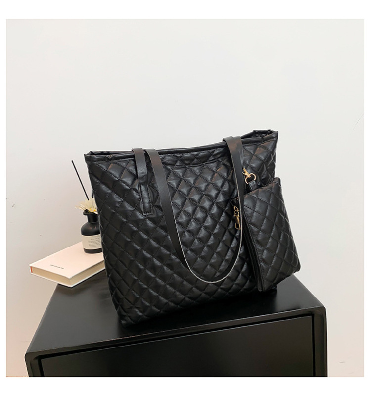 Large Capacity rhombus casual western style small saddle bag new simple casual Korean style one-shoulder tote handbags women