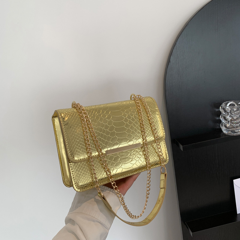 Western style handbags Women's Spring New temperament pure color shoulder bag glossy crossbody chain small square bag