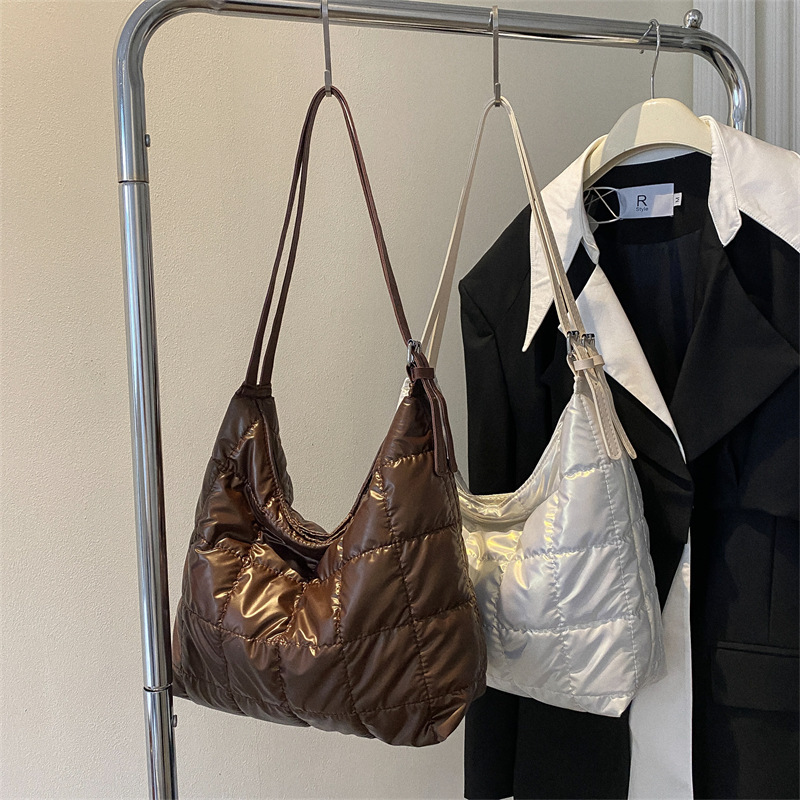 New women's bags autumn new fashionable stylish shoulder bag casual large capacity underarm bag handbag