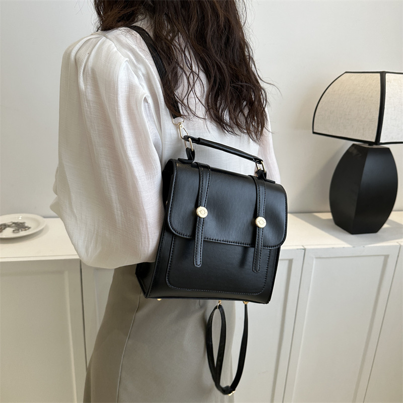 Retro backpack women's summer new fashionable stylish pendant shoulder bag casual simple backpack