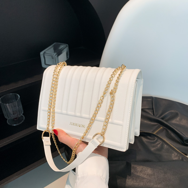 Simple Western style women's bag summer new fashion chain small square bag personal leisure indentation high quality crossbody bag