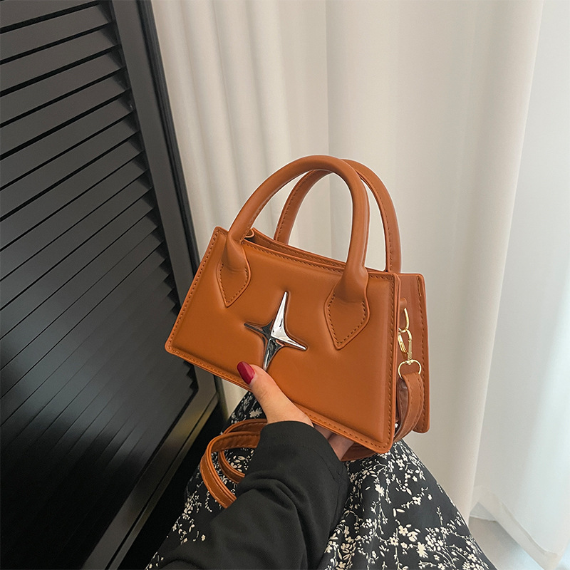 Simple summer new popular this year western style leisure commuter portable shoulder crossbody small square bag women