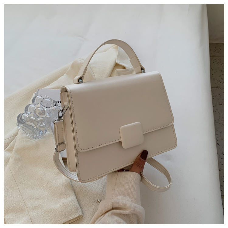 Fashion simple handbags women's spring new retro shoulder messenger bag Korean style flap small square bag