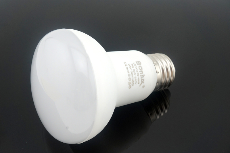Dimmable 7W E27 LED Reflector Lamp LED R63 Light Bulb 220V Umbrella Spot Light Lamp for Kitchen Living Room Home Lighting-Pack of 4