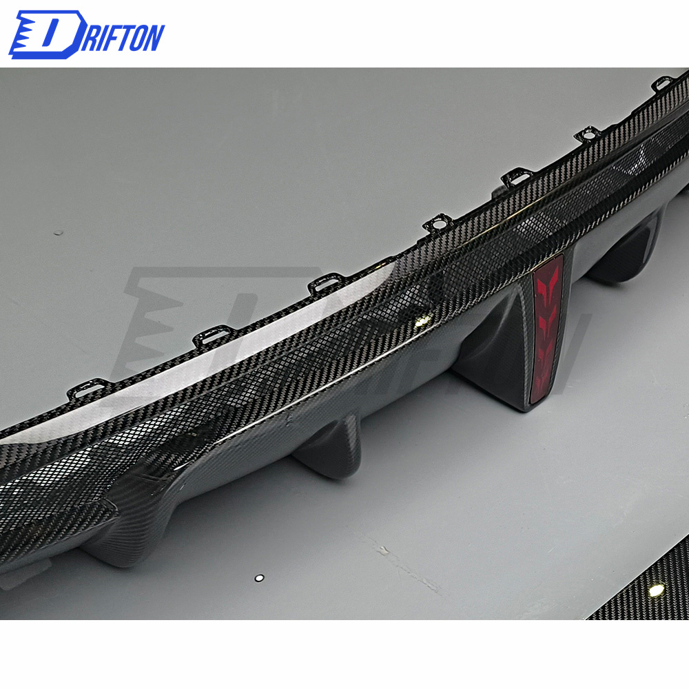 SD Style Dry Carbon Fiber Rear Diffuser For Tesla Model Y 2020-2021
