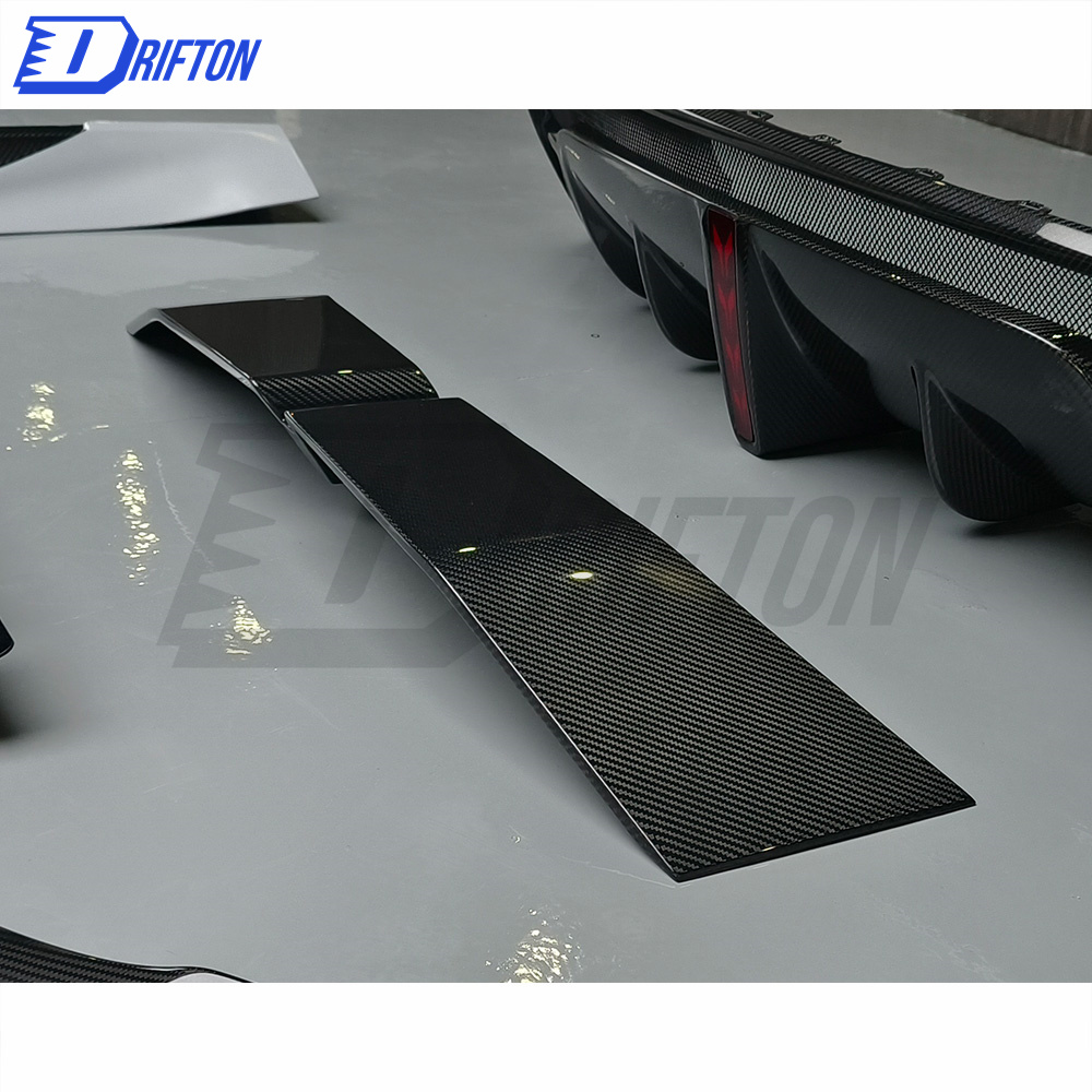 SD Style Dry Carbon Fiber Roof Spoiler For Tesla Model Y 2020-2021