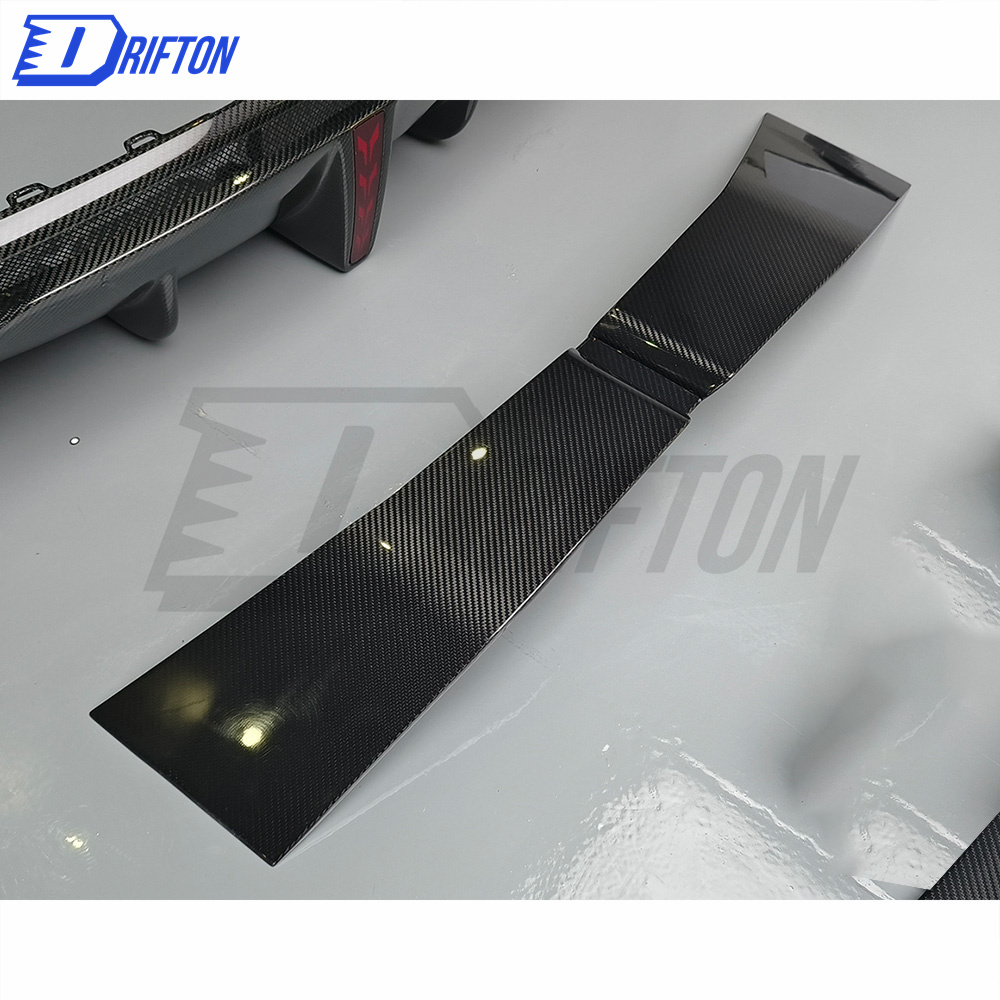 SD Style Dry Carbon Fiber Roof Spoiler For Tesla Model Y 2020-2021