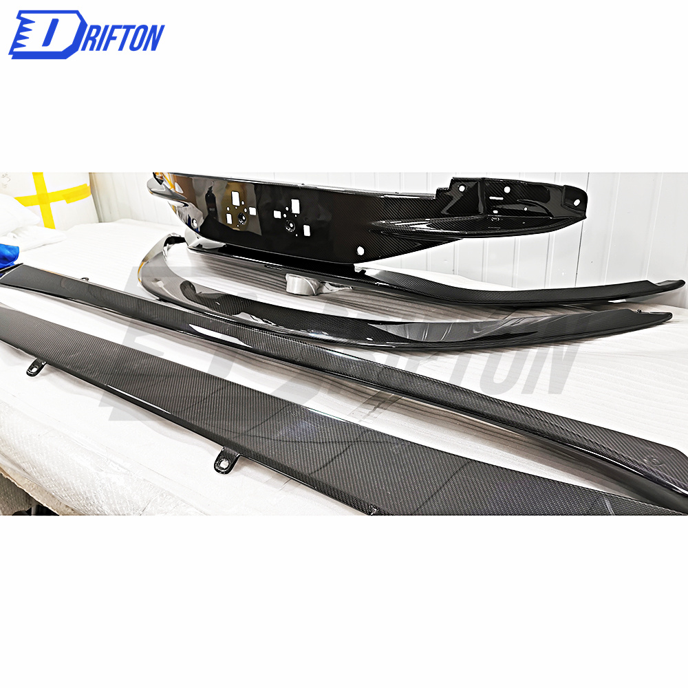 OEM Style Dry Carbon Fiber Side Skirt For Aston Martin BD11