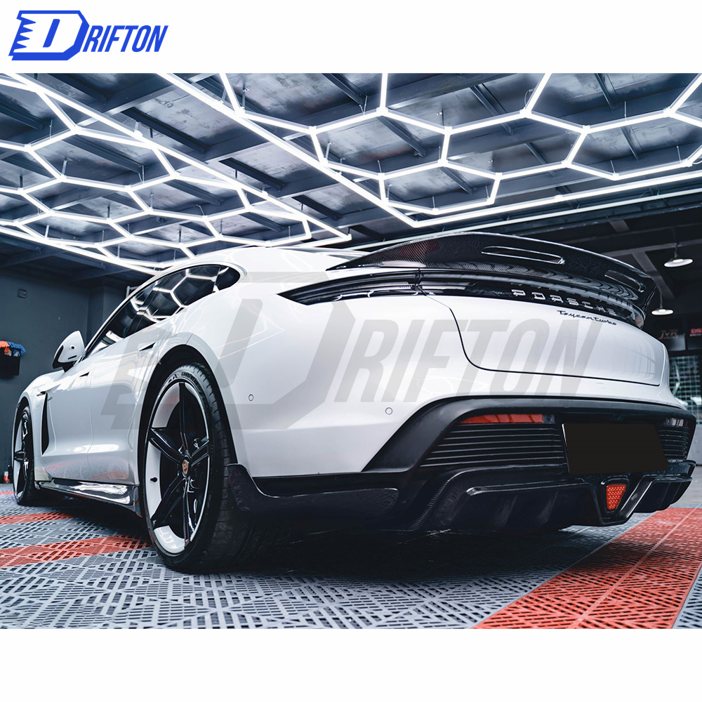 CMST Style Carbon Fiber Rear Diffuser For Porsche Taycan Turbo 2019-2020