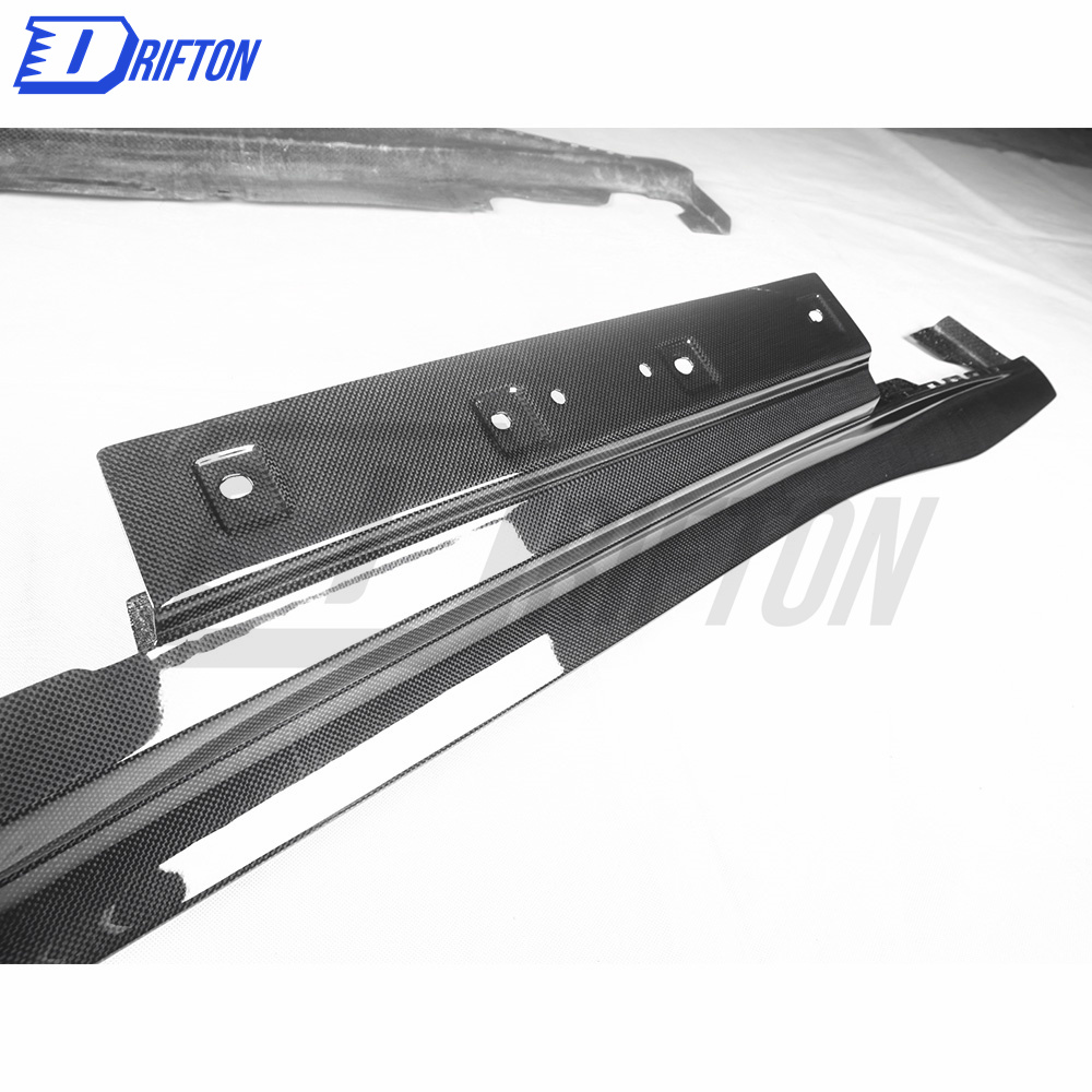 MS Type Dry Carbon Fiber Side Skirts For Ferrari 812 2017-2018