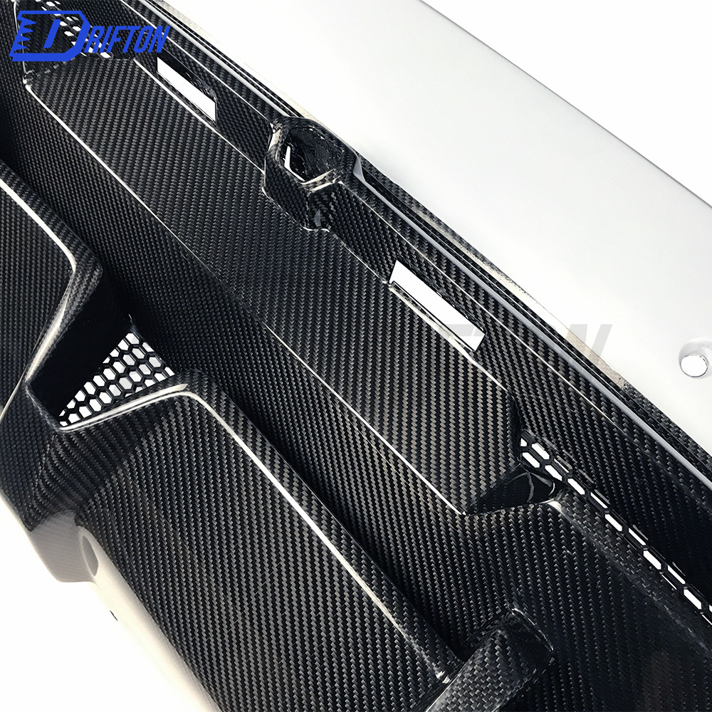 OKing Style Half Dry Carbon Fiber Rear Bumper For Lamborghini Huracan LP610-4 LP580 2014-2018