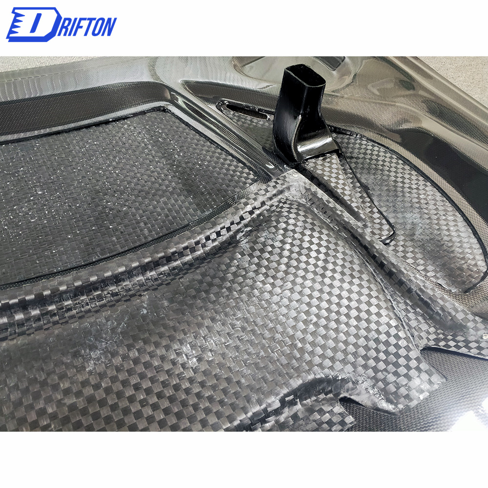 17Ver.Varis-Style Double Side Carbon Fiber Cooling Hood For Nissan R35 GTR 2017-2019