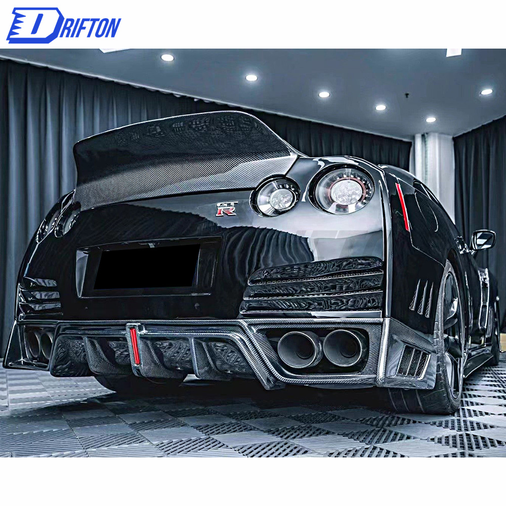 CMST V2 Style Half Carbon Fiber Rear Bumper With Diffuser For Nissan R35 GTR 2008-2016