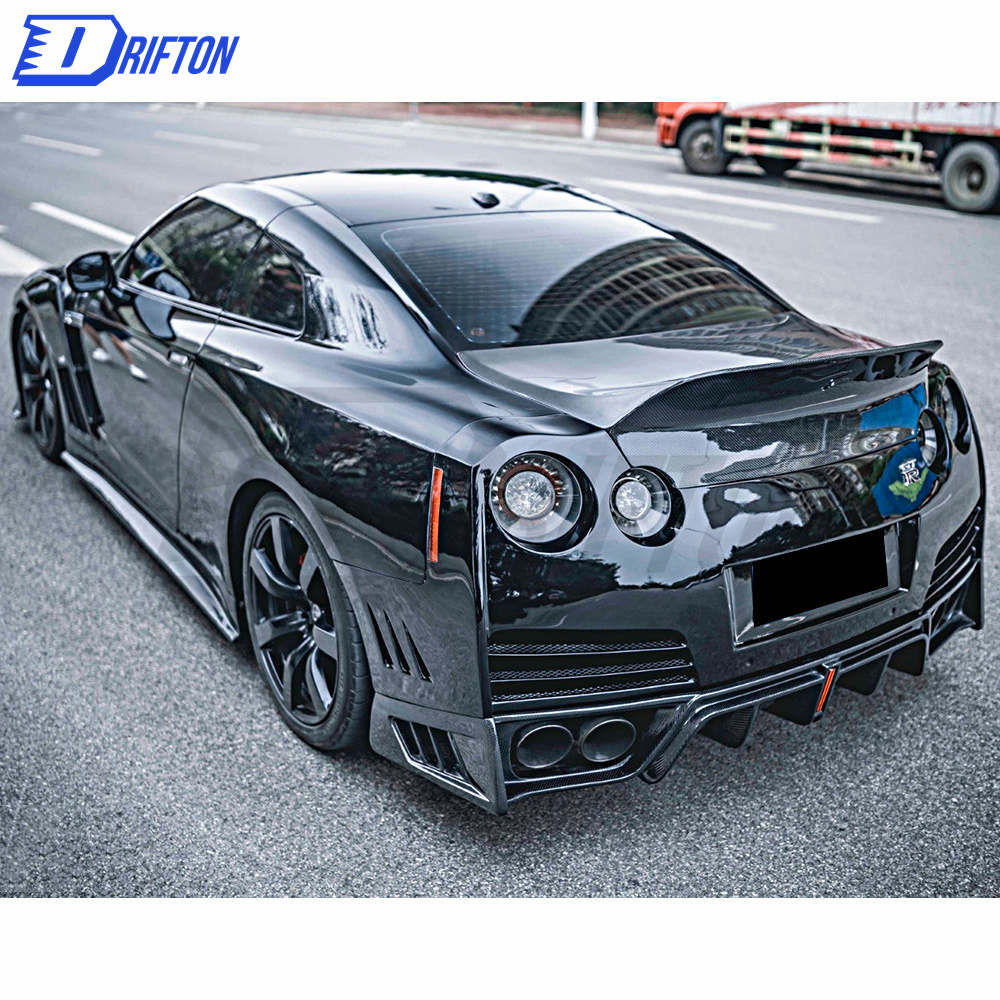 CMST V2 Style Half Carbon Fiber Rear Bumper With Diffuser For Nissan R35 GTR 2008-2016