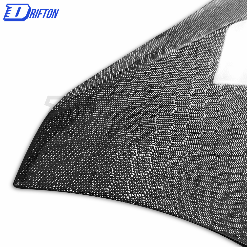 OEM-Style Carbon Fiber Honeycomb Weave Hood For Nissan R35 GTR 2008-2016