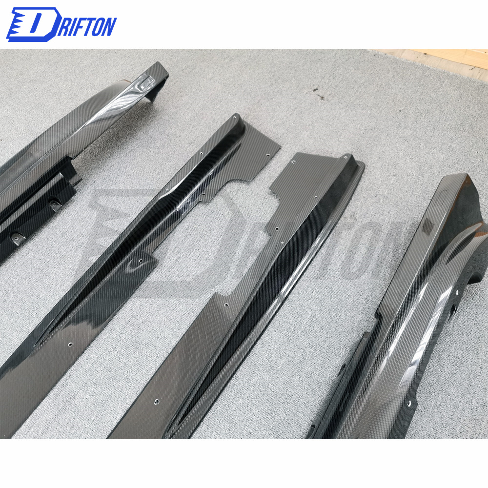 Varis MY19 Style Carbon Fiber Side Skirt With Underboard For Nissan R35 GTR 2017-2019