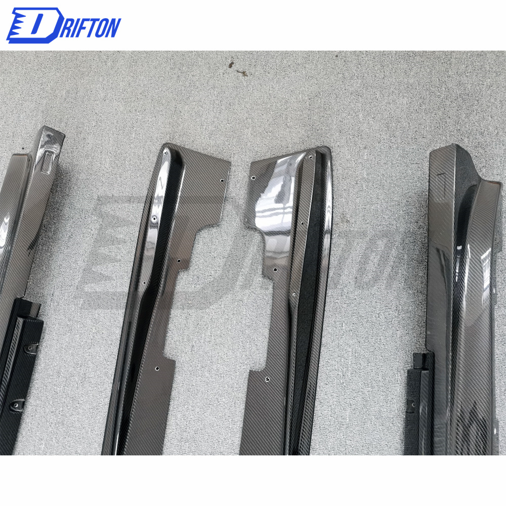 Varis MY19 Style Carbon Fiber Side Skirt With Underboard For Nissan R35 GTR 2017-2019