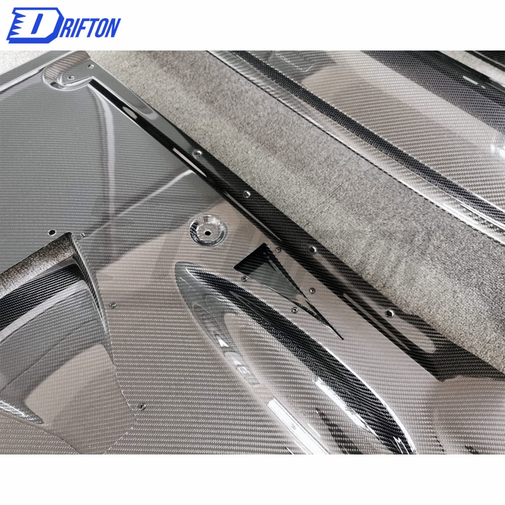 Varis MY19 Style Full Carbon Fiber Rear Bumper Assembly For Nissan R35 GTR 2017-2019
