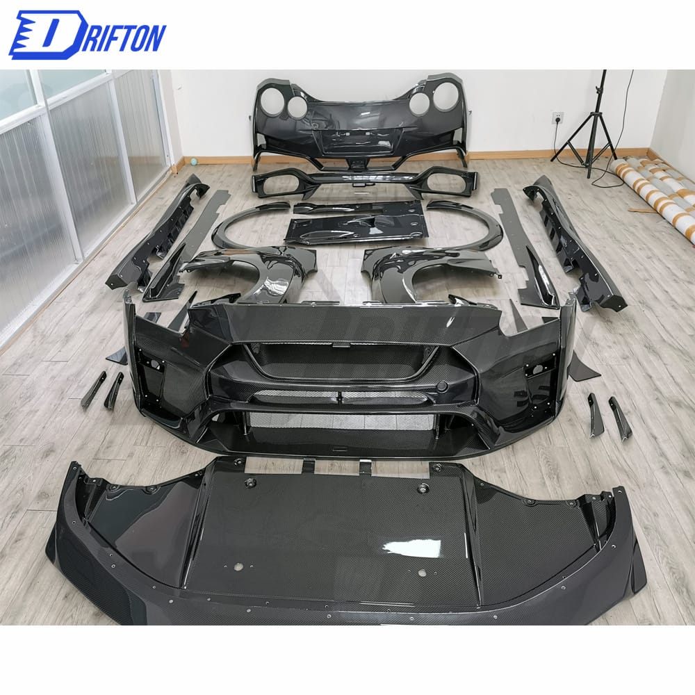 Varis MY19 Style Full Carbon Fiber Rear Bumper Assembly For Nissan R35 GTR 2017-2019