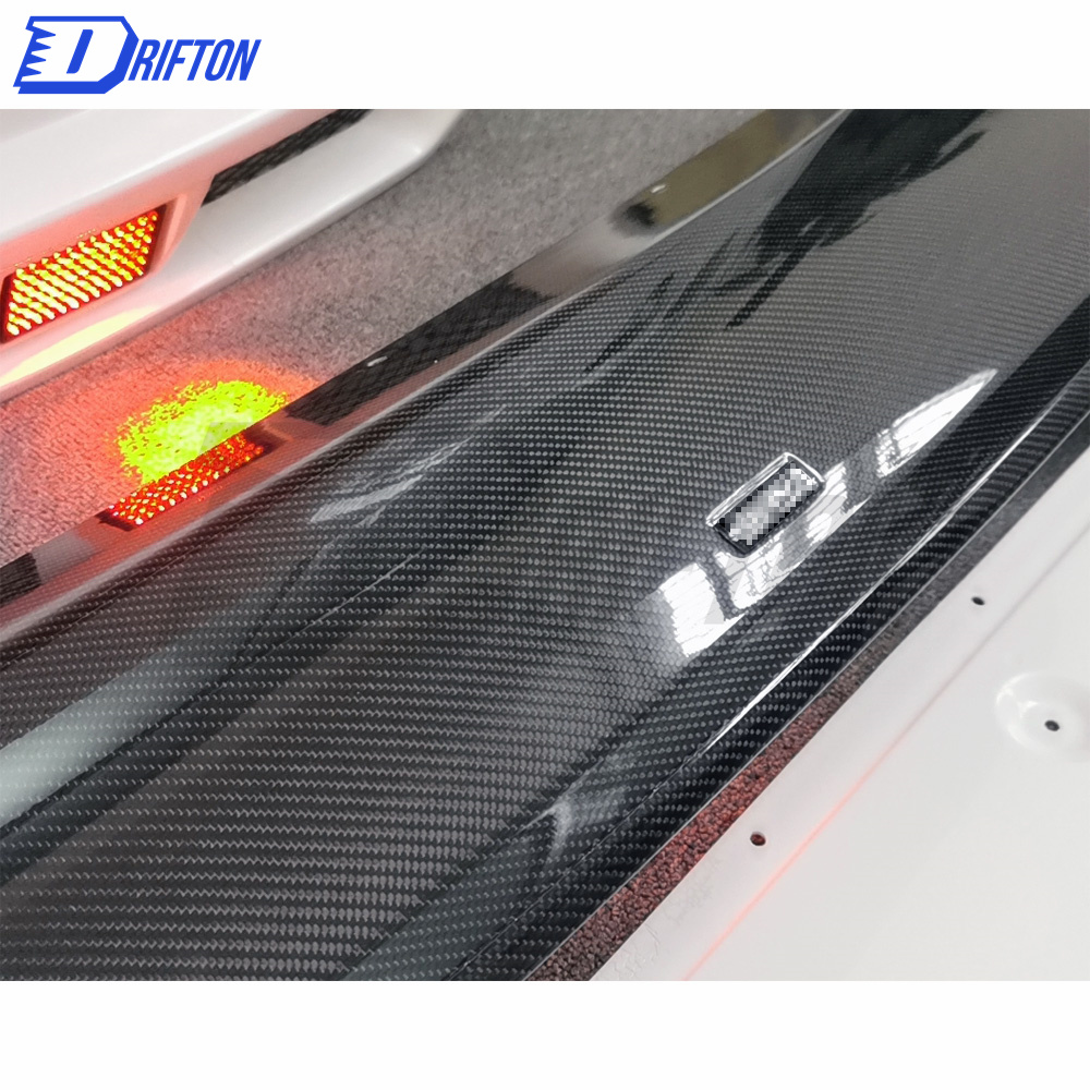 Varis MY19 Style Glass Fiber Rear Bumper With Carbon Fiber Rear Diffuser For Nissan R35 GTR 2017-2019