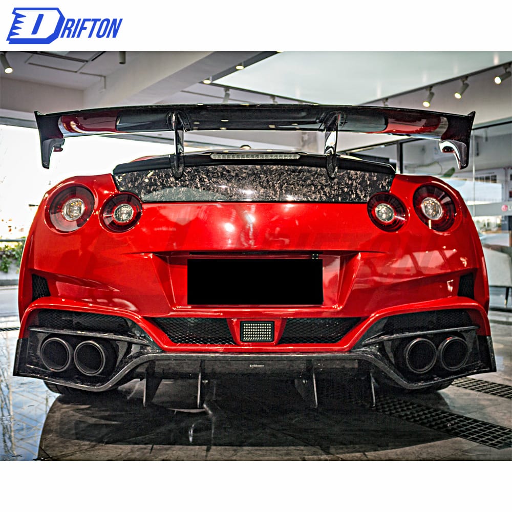 Varis MY19 Style Partial Forged Carbon Fiber Rear Bumper Assembly For Nissan R35 GTR 2017-2019