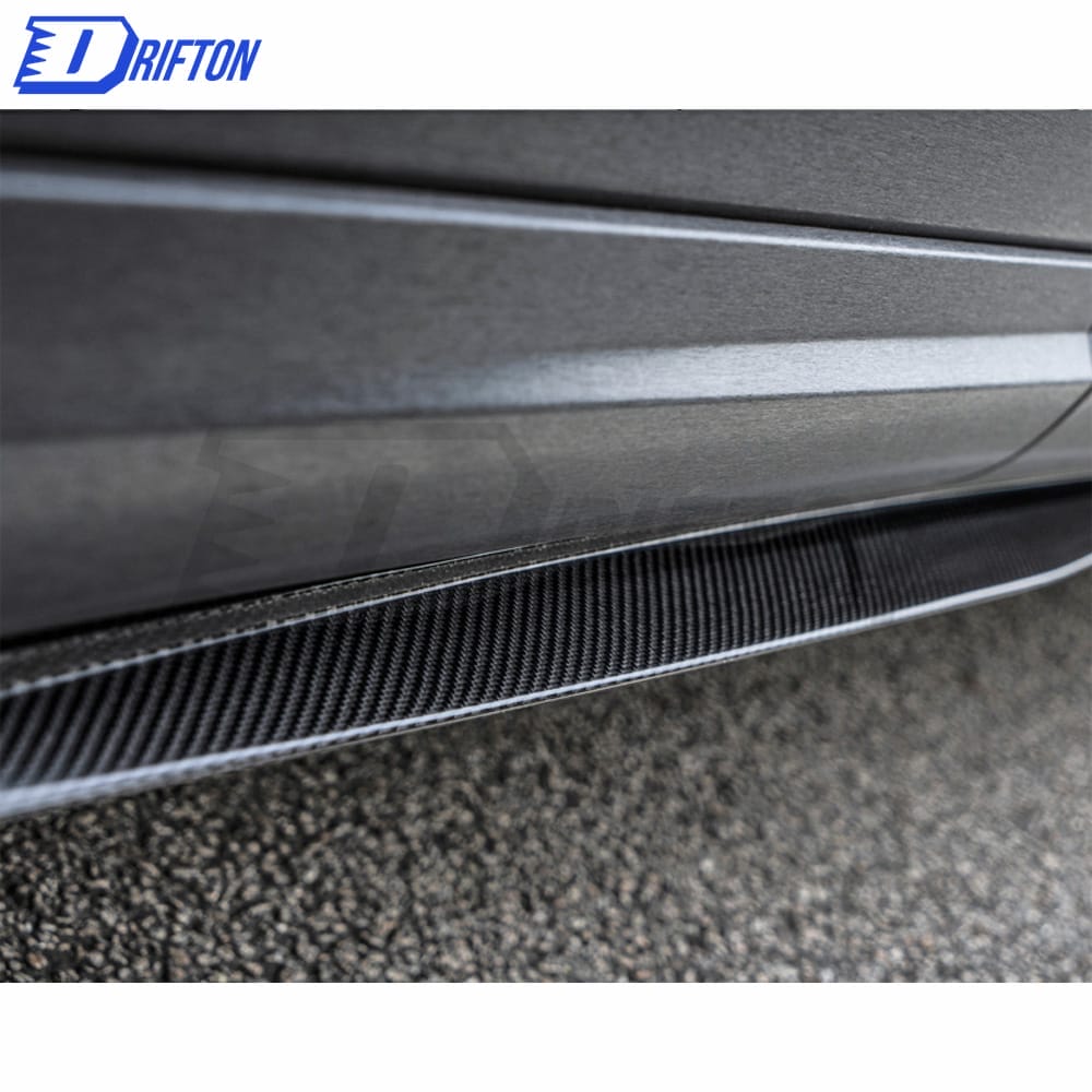 PakTechz Style Carbon Fiber Upper Front Lip For Maserati Levante 2016-2020
