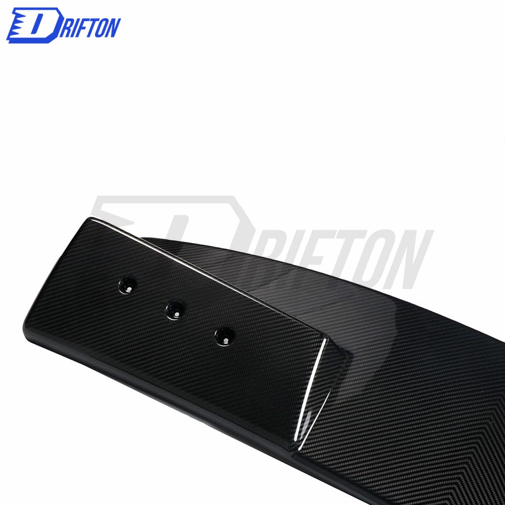Dry Carbon Fiber Roof Spoiler INCL Light For Land Rover Defender 2020-2021